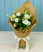 Букет цветов из:  Хризантемы и Лизиантусы в Юркино