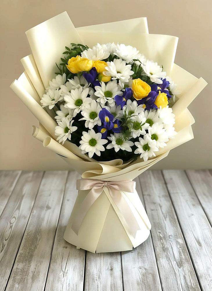 Букет цветов из: Ирисы, Хризантемы и Розы в Юркино